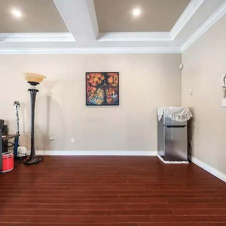 Share Home 1Bd Suite In Coquitlam Exterior photo